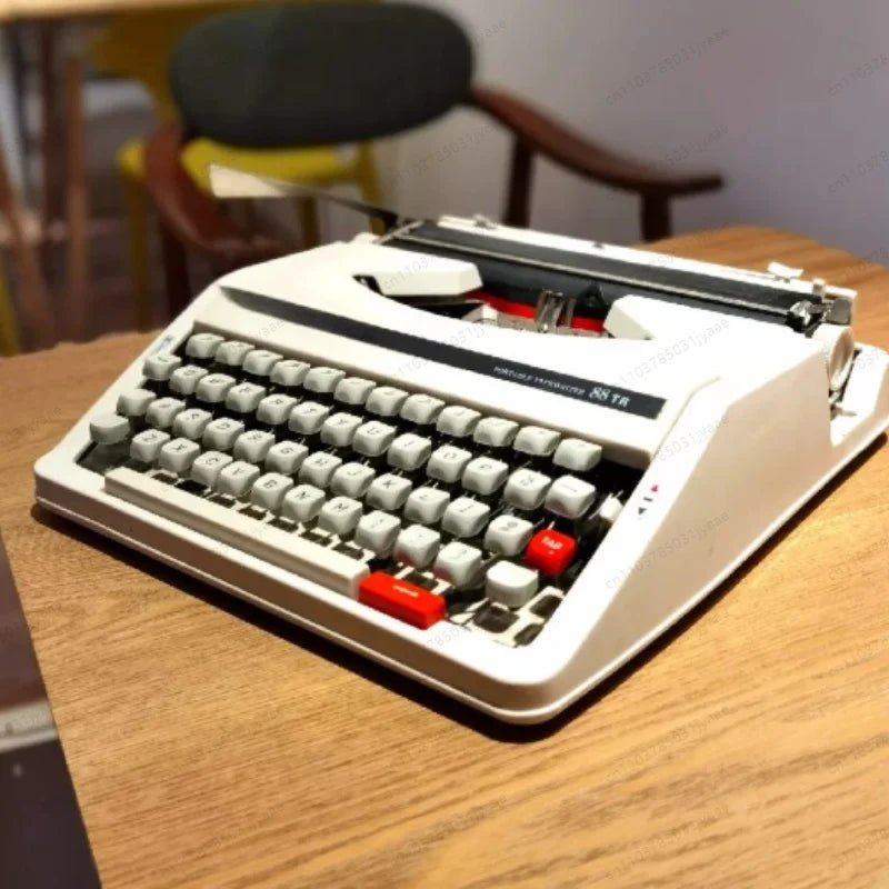 Vintage English Mechanical Typewriter — Retro Functional Literary Gift
