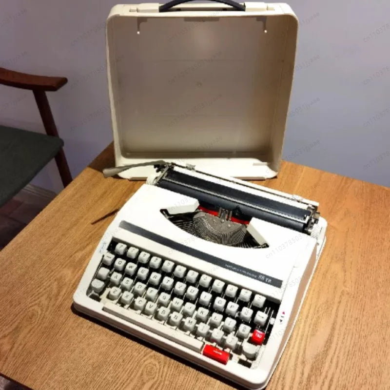 Vintage English Mechanical Typewriter — Retro Functional Literary Gift